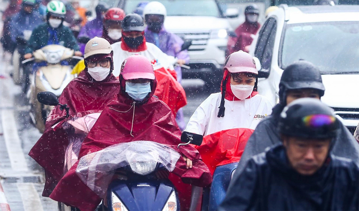 Dự báo thời tiết ngày 28/8: Bắc Bộ và Nam Bộ mưa to, đề phòng sạt lở