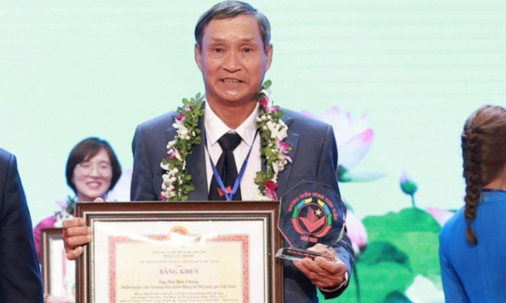 HLV Mai Đức Chung, nhạc sỹ Đỗ Hồng Quân được tuyên dương gương điển hình văn hoá