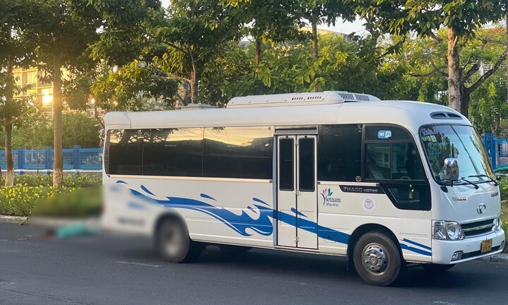 Người đàn ông mặc đồ bệnh nhân ở Quảng Nam 2 lần lao vào xe khách