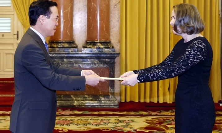 Chủ tịch nước Võ Văn Thưởng tiếp các Đại sứ trình Quốc thư