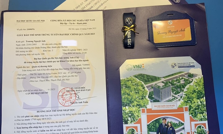 Giấy báo trúng tuyển độc lạ của trường đại học top đầu Việt Nam