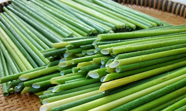 Vì sao ống hút phải có một đầu nhọn?