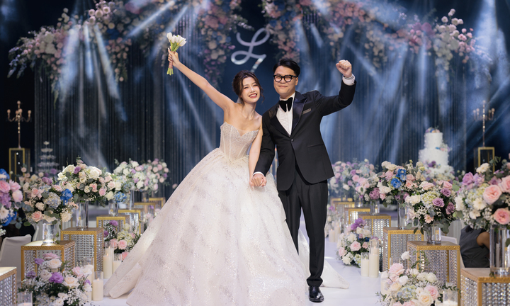 Triển lãm cưới lấy cảm hứng từ mùa thu Hà Nội