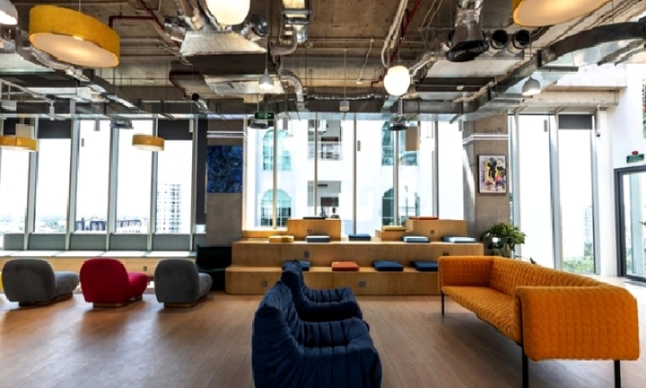 Lượng cung tăng vọt, giá thuê văn phòng chia sẻ tại TP.HCM giảm 34%