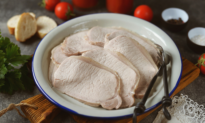 Đun sôi nước để chần thịt có thực sự tốt?