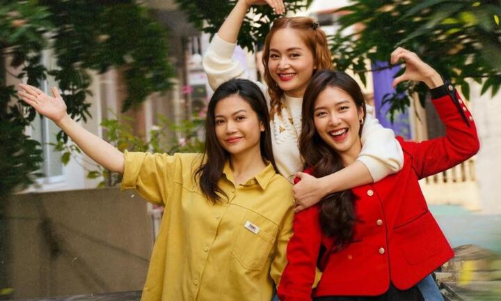 Đời tư của ba nữ chính 'Gia đình mình vui bất thình lình'