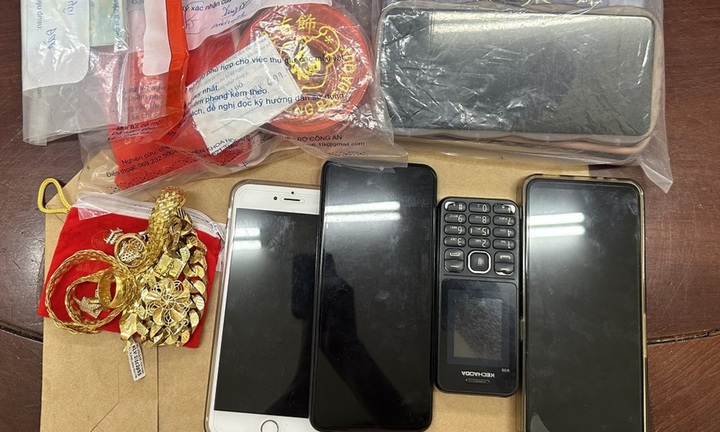 Nhóm ngư phủ trộm vàng, nấu lại thành thỏi để cất giấu