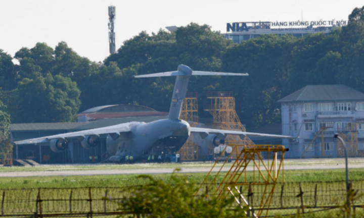 Siêu vận tải 'ngựa thồ' C-17 phục vụ đoàn ông Biden đến Hà Nội có gì đặc biệt?