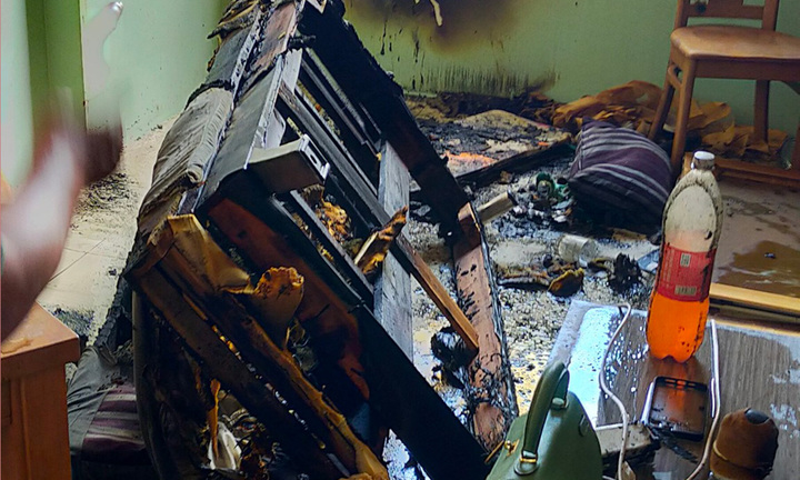 Cô gái 19 tuổi nghi ngáo đá tự đốt căn hộ chung cư ở TP.HCM