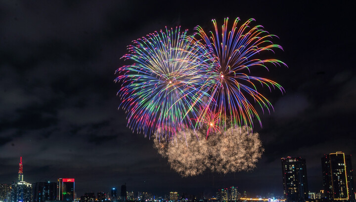 Loạt quán cà phê, nhà hàng view xịn ngắm pháo hoa dịp Quốc khánh 2/9 ở TP.HCM