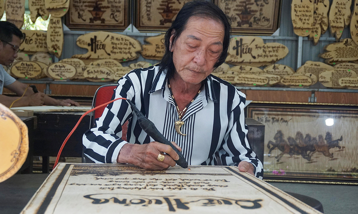 40 năm trúng 'tiếng sét ái tình' với thơ Hàn Mạc Tử