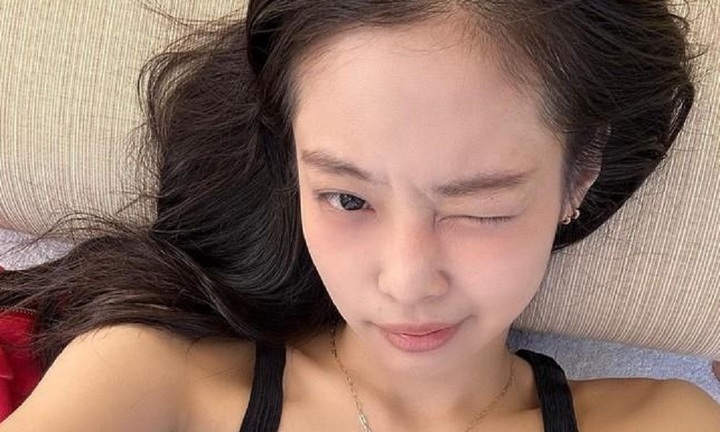 Gần 6 triệu người vào xem ảnh Jennie (BlackPink) ở hồ bơi