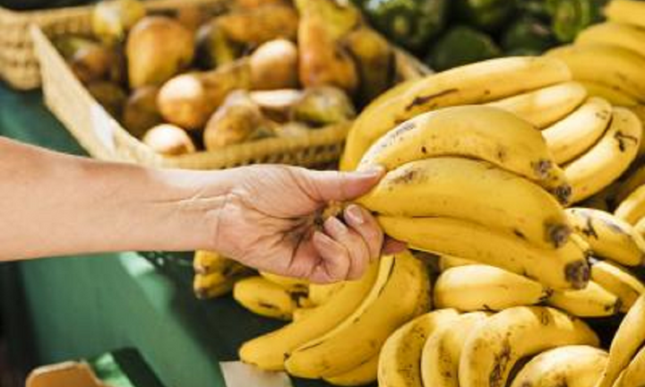 Mua chuối chọn quả cong hay quả thẳng?