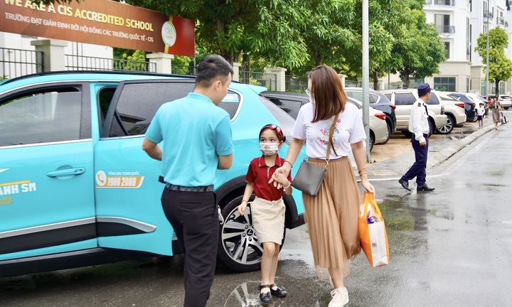 Xanh SM ra mắt dịch vụ Xanh2School đưa đón học sinh, sinh viên tới trường