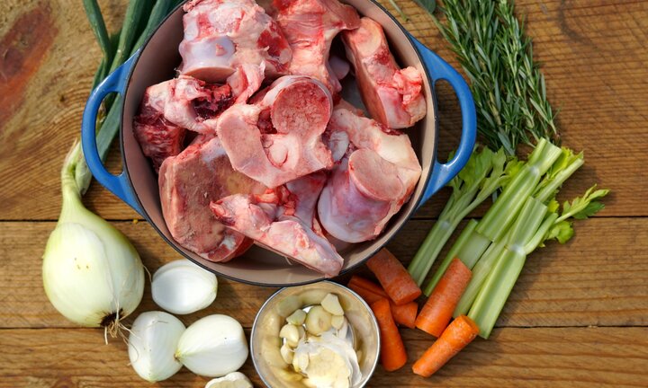 Thêm 3 loại gia vị này để nồi xương hầm thơm ngon chuẩn vị