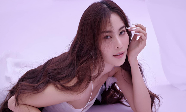 Lệ Nam ra sách kể lại khoảng thời gian khủng khiếp nhất cuộc đời