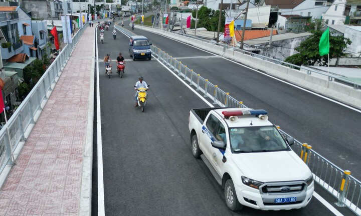 TP.HCM: Cầu gần 600 tỷ đồng thông xe sau 20 năm chờ đợi