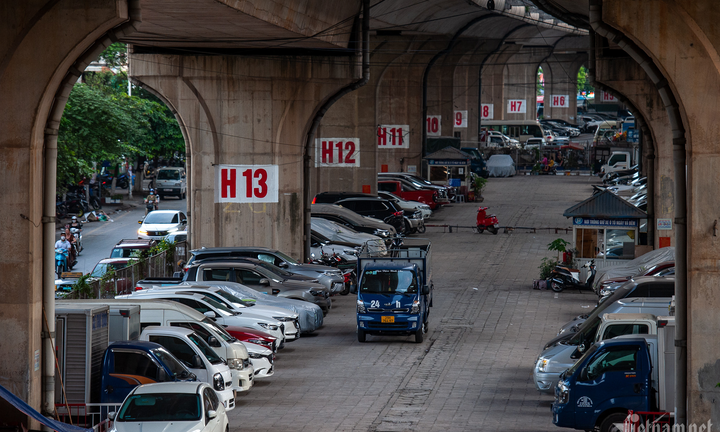 Bộ GTVT nói không với đề nghị trông giữ xe dưới gầm cầu cạn ở Hà Nội
