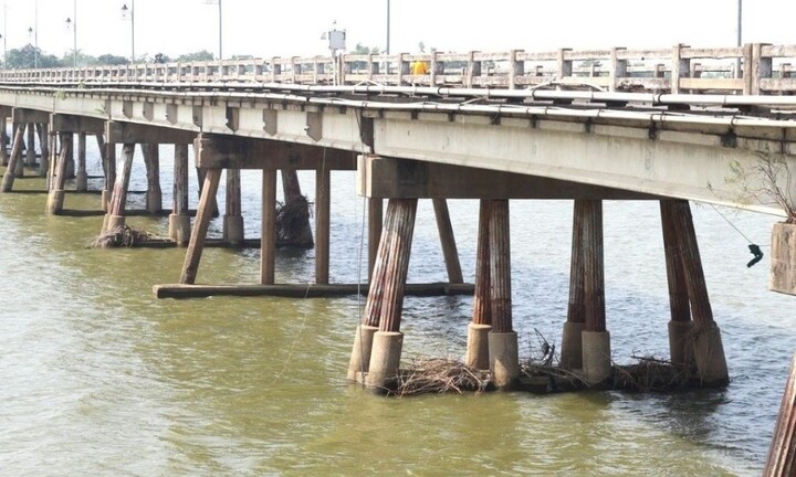 Để lại xe đạp giữa cầu, người phụ nữ gieo mình xuống sông Thu Bồn tự tử