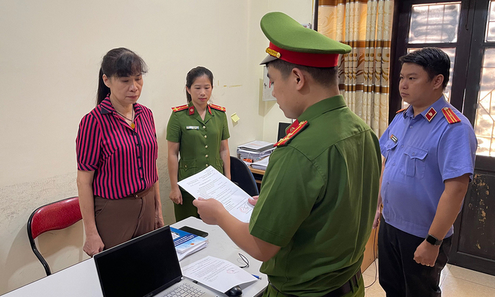 Sạt lở kè khiến 3 người chết ở Cao Bằng: Khởi tố Chủ tịch phường và thuộc cấp