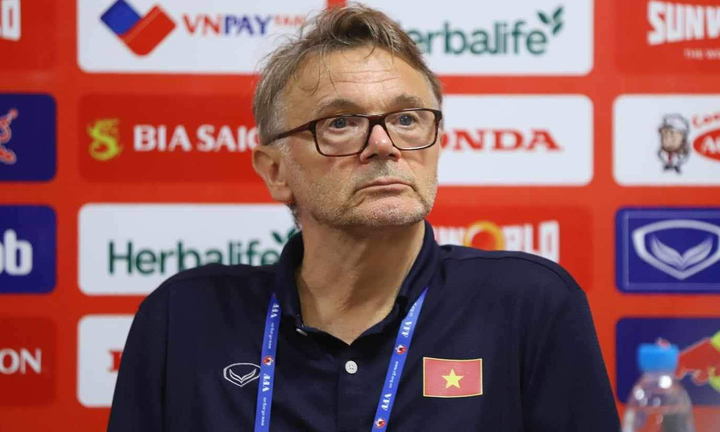 Lý do HLV Troussier loại Đặng Văn Lâm trước giờ tuyển Việt Nam đấu Palestine