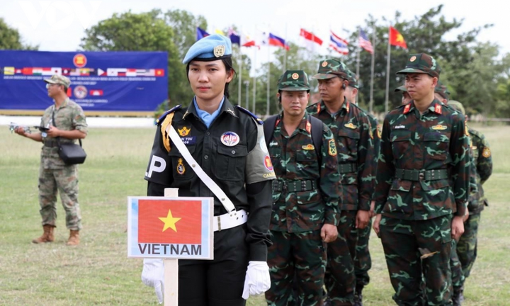 Campuchia lần đầu tiên đăng cai diễn tập đa quốc gia về rà phá bom mìn