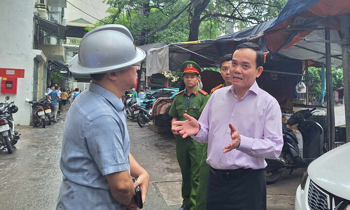 Phó Thủ tướng Trần Lưu Quang xuống hiện trường vụ cháy chung cư mini ở Hà Nội
