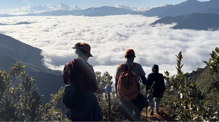 Giải leo núi ‘Bước chân trên mây’ dành cho người làm báo