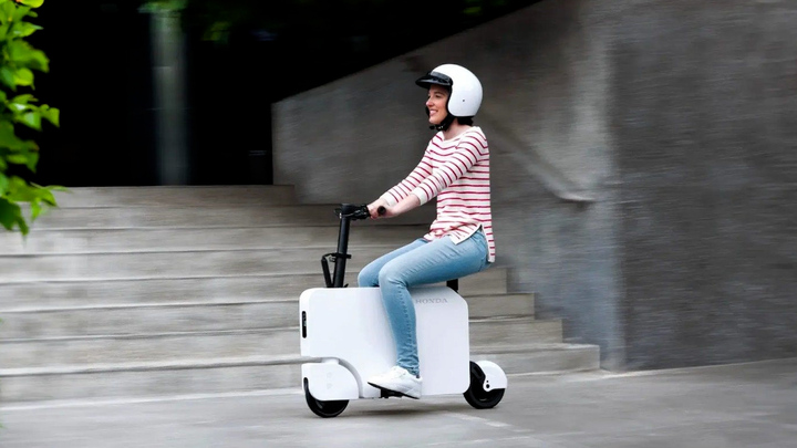 Mẫu xe điện nhỏ gọn như vali di động 