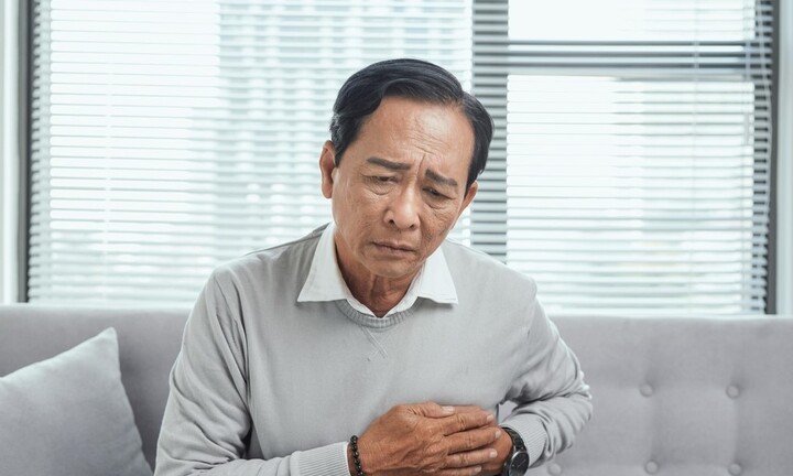 Những rủi ro sức khỏe đến từ thói quen ăn mặn