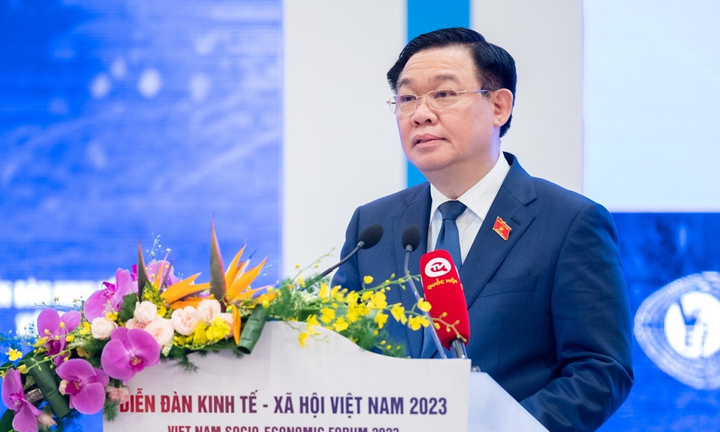 Chủ tịch Quốc hội: Cần phải làm mới các động lực tăng trưởng cũ
