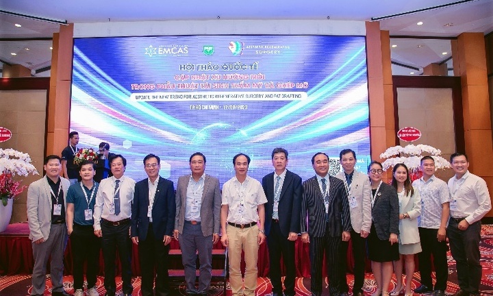 Bệnh viện Thẩm mỹ EMCAS tổ chức hội thảo về tạo hình tái sinh thẩm mỹ