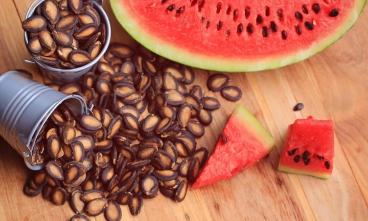 Những bài thuốc hay từ hạt dưa hấu bạn nên biết