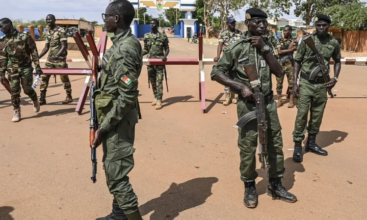 Đảo chính tại Niger: Căn cứ Pháp chỉ còn đủ lương thực trong vài ngày