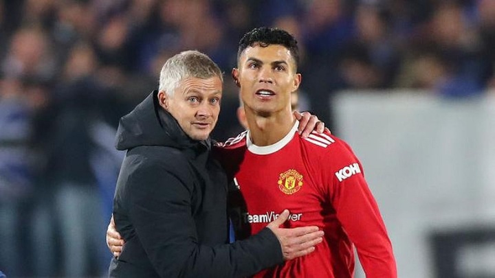 Solskjaer: Man Utd sai lầm khi ký hợp đồng với Ronaldo