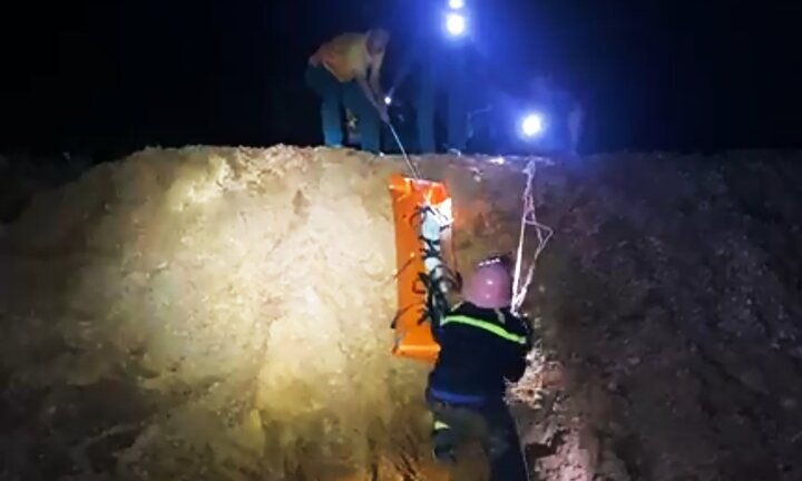 Bình Định: Bị ong đuổi đốt, người phụ nữ ngã chết trên vách núi Bà Hỏa