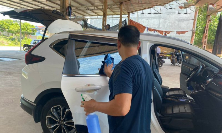 Xe mới mua có nên rửa?
