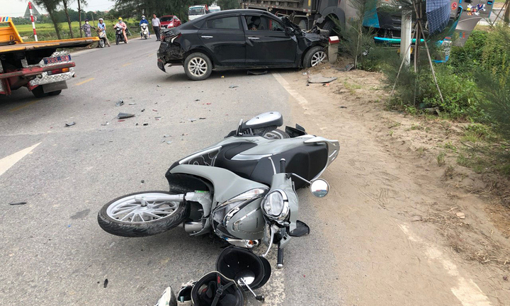 Tai nạn liên hoàn ở Hải Dương, 2 phụ nữ bị thương