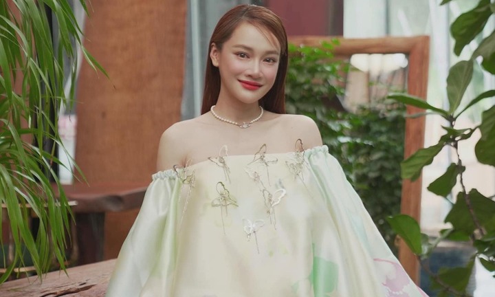 Nhã Phương khoe nhan sắc xinh đẹp ở tháng cuối thai kì