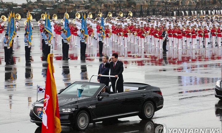 Hàn Quốc duyệt binh lớn nhất trong 10 năm qua