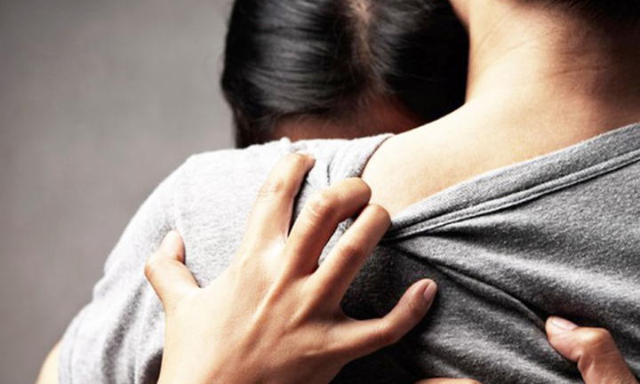 Mỗi lần gần vợ, tôi lại ám ảnh quá khứ của cô ấy với người cũ