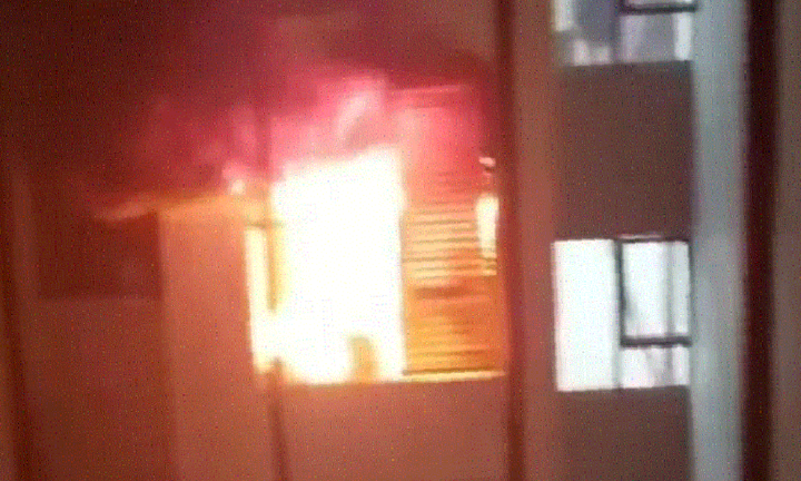 Cháy căn hộ chung cư nghi do màn pháo hoa ăn mừng đêm hội Trung thu