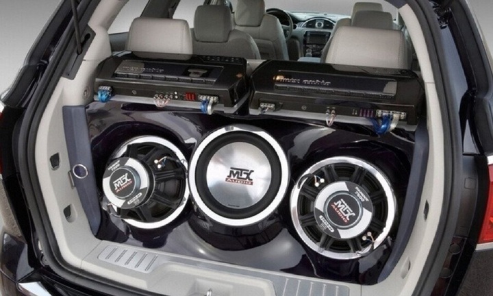 Có nên độ loa ô tô tháo từ xe sang?