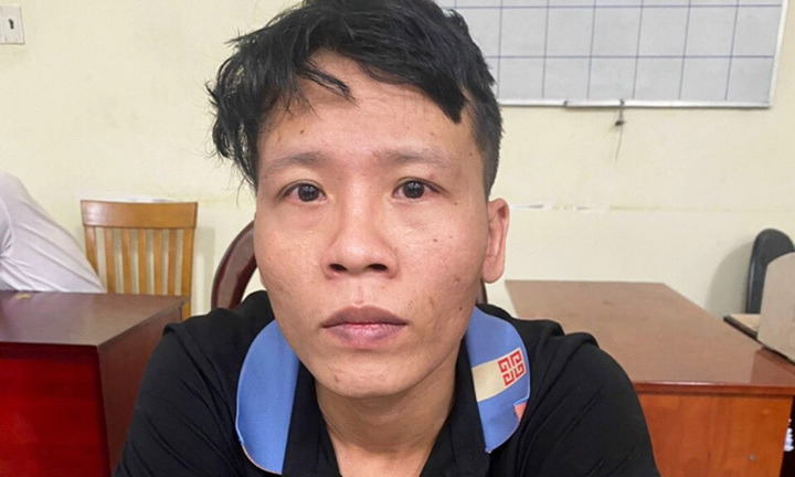 Trốn ở nhà vệ sinh rồi đột nhập cửa hàng trang sức trong trung tâm thương mại