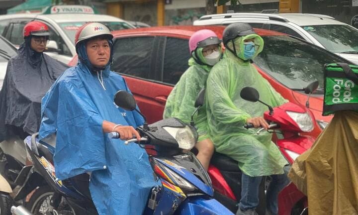 Dự báo thời tiết TP.HCM hôm nay 3/10: Chiều và tối mưa vừa, có nơi mưa to