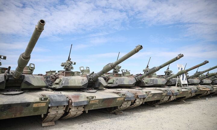 Những quốc gia nào đã gửi xe tăng đến Ukraine?