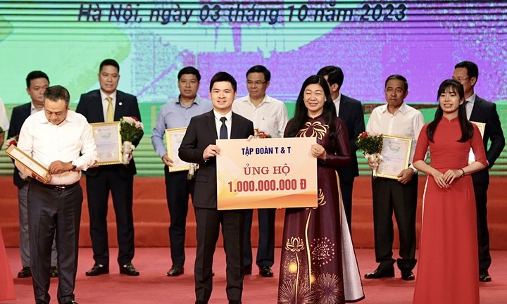 T&T Group ủng hộ 1 tỷ đồng cho Quỹ 'Vì người nghèo' thành phố Hà Nội