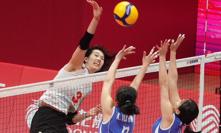 Bóng chuyền nữ Việt Nam vào bán kết ASIAD lần đầu tiên trong lịch sử