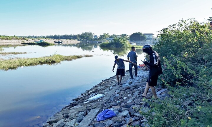 Tìm thấy thi thể bé trai 4 tuổi sau 2 ngày mất tích