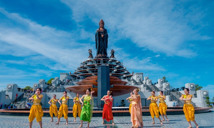 Tây Ninh từ biểu tượng sông Vàm Cỏ đến khát vọng phát triển hiện đại, bền vững